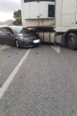 Servicios de emergencia atienden a una mujer herida en un accidente de tráfico en Lorca