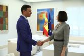 Pedro Sánchez recibe a la líder opositora bielorrusa Svletana Tijanovskaya