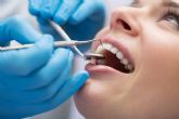 Ortodoncia Insignia, una t�cnica a medida para la dentadura de un paciente en Cl�nica Dental Sonrisas