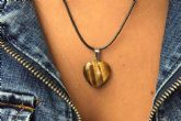 Colgantes de coraz�n �nicos con minerales especiales en la p�gina web de Tierra de Gemas