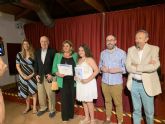 La nina Marta Garca gana el IV Concurso 'Investigamos, aprendemos y cuidamos nuestro patrimonio' con un trabajo sobre los molinos de viento