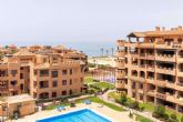 Vivir frente al mar en un apartamento en Almerimar, un lugar privilegiado de la Costa de Almer�a