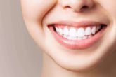 Mejorar el aspecto de una sonrisa con un blanqueamiento dental en las Cl�nicas Dental Bell
