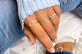 El cat�logo de Le Petit Marie incluye una colecci�n de anillos de plata de alta calidad