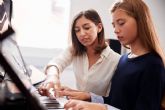 Escuela de M�sica Erizo imparte clases de piano online para ninos y adultos