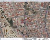 Trasladan al conductor de un patinete al ser atropellado por un coche en el Barrio Peral