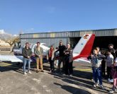 El programa educativo 'Pioneros de la Aviacin' rene a cuatro colegios del municipio para celebrar el Da de la Aviacin Civil