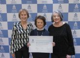 El Colegio de Enfermer�a de Gipuzkoa entrega sus premios anuales a Begona Pereiro y Miguel �ngel Moral