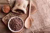 Los nibs de cacao con chocolate de Mediterranean Superfoods, un snack saludable y delicioso para cualquier momento del da