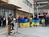 Los ucraniano de San Javier cantan el himno de su pas en el acto que recuerda el primera aniversario de la invasin de Ucrania por Rusia