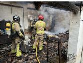 Bomberos apagan un incendio en vivienda en Ceut