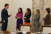Pedro Snchez analiza con mujeres directivas los avances en derechos y polticas de igualdad