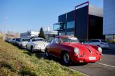 La ruta Porsche Girona re�ne a m�s de 30 coches cl�sicos