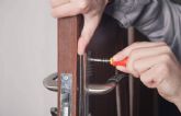 ¿Dónde encontrar servicios de cerrajeros las 24 horas en Madrid? Soluciones González