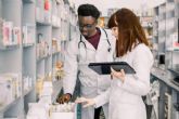 La importancia de un buen ambiente laboral en la farmacia, con Urbagesa Farmacias