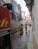 Bomberos CEIS acuden a saneamiento de fachada en un edificio de Lorca