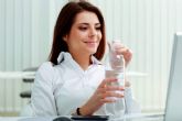 El agua mineral natural de alta calidad de Acquajet, una opcin para una hidratacin saludable en Espana