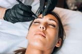 Microblading de cejas es una tcnica de maquillaje permanente para unas cejas pelo a pelo en Alicante