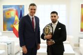 Pedro Snchez recibe a Ilia Topuria, campen del mundo de peso pluma de la UFC