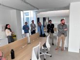 La presidenta de la Asociacin de Jvenes Empresarios de la Regin de Murcia, Almudena Abelln, visita el Centro de Negocios de San Javier