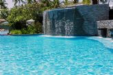 Nuevas tendencias en piscinas, las cascadas acrlicas de Warmpool