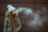 Especialistas de la Fundacin Jimnez Daz advierten que el uso de vapeadores abre la puerta al tabaquismo entre los adolescentes