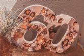 El nmero del cumpleanos decorado con fotografas, un excelente regalo