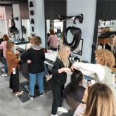 Lino Curly presenta sus nuevos cursos de peluquer�a: capacitaci�n en m�todos de cuidado para el cabello rizado al alcance de todos