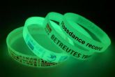 Eventos nocturnos ms vibrantes con pulseras de silicona glow in the dark