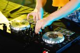 PRIXMAPRO ofrece consejos para elegir el DJ perfecto para cualquier evento