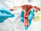 Dr. Juan Céspedes, ginecólogo de Policlínica Gipuzkoa: 'La detección precoz del cáncer ginecológico permite tratamientos menos agresivos y mejora la supervivencia de las pacientes'