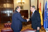 El ministro Planas y el presidente de SAECA analizan el importante aumento de los avales para empresas y profesionales del sector agrario