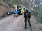 Servicios de emergencia atienden y trasladan a ciclista herido en el Camino de los Puros, Murcia