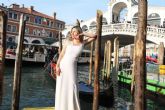 Valrie Moreau presenta su nueva coleccin nupcial en Venecia