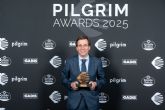Nieves lvarez y el alcalde Jos Luis Martnez -Almeida, premiados en la III Edicin de los Premios Pilgrim