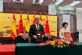 Espana y China firman dos nuevos protocolos de exportacin para potenciar el mercado de las cerezas y el porcino en el pas asitico