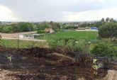Extinguido un incendio de canas y matorral en Molina de Segura