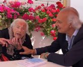El secreto de la eterna juventud de Teresa a las puertas de sus 112 anos lo comparte con el Dr. de la Pena