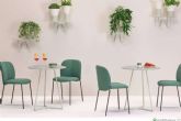 Mesas altas y muebles para hostelera, la apuesta de OfficeDeco para optimizar espacios exteriores