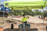 BAroig propone medidas efectivas contra el calor extremo en el trabajo mediante ropa refrigerante especializada