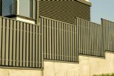 Aluvidal apuesta por la instalaci�n de vallas de aluminio en Zaragoza como soluci�n duradera y est�tica