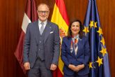 La cooperacin en materia industrial, y la contribucin de Espana a la seguridad y estabilidad comn, centran la reunin entre Robles y su homlogo de Letonia