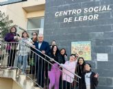 Conviven Fundacin Cepaim y mujeres de Lbor colocan un mural cermico para reivindicar el protagonismo de las mujeres rurales