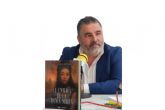 David Escobar Domínguez irrumpe en el thriller español con El enigma de la Dama Negra, una novela de misterio arraigada en la Rota más profunda