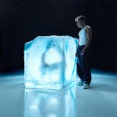 Carlos Marco regresa como solista con ´SUPERFICIAL´