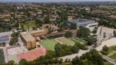 El programa del Diploma IB Rosales - Nebrija es autorizado por la organizaci�n del Bachillerato Internacional para impartirse en el Colegio Santa Mar�a de los Rosales junto con la Universidad Nebrija
