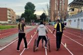 La pista de atletismo de Cartagena sirve de entreno a un nuevo deporte paral�mpico