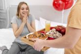 Regalar un desayuno para San Valentin es una forma de decir ´te quiero´