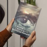 Tedy Rivadeneira presenta su libro, una reflexi�n humana para el cambio social consciente