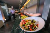 Gestionar el excedente alimentario permite a las colectividades reducir costes sin complicar la operativa